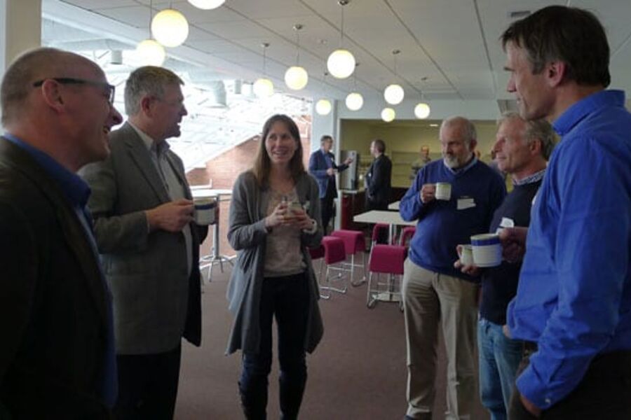 Fra venstre: Arne Haarr, Hallvard Ødegaard, Arnhild Krogh, Sveinung Sægrov, Bjørn Tønder Smith og Helge Liltved. 
178: Per Harbø, NHO.Fotograf: Einar Melheim, Norsk Vann BA 
 