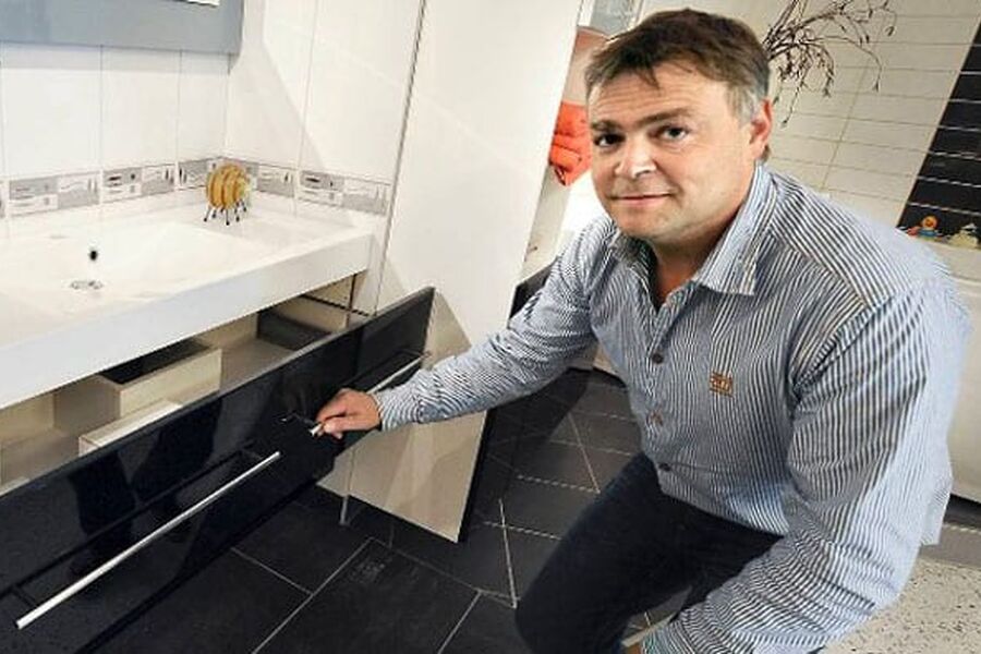 Daglig leder i Rørservice VVS i Namsos synes at man må se litt lenger enn at en enkletstående hendelse skal skape nye krav i TEK 10, og som blir en mye dårligere løsning totalt sett.