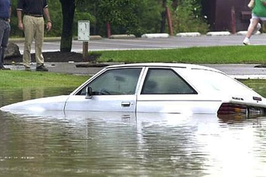 Overvann skal bekjempes, har Fredrikstad kommune bestemt seg for og laget kart over aktuelle overvannssoner. Illustrasjonsfoto.