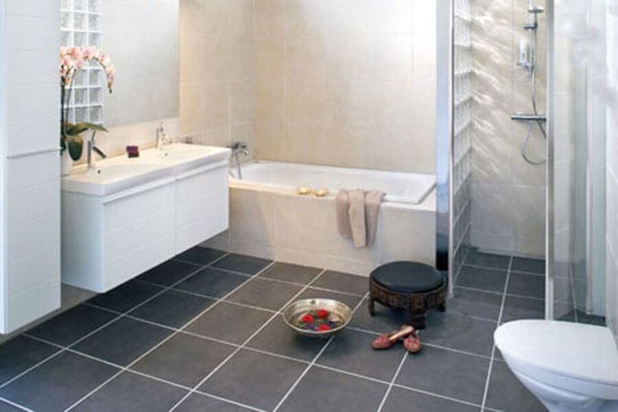 Boligsalg fører til mange henvendelser og et klages mest av alt på bad. En av fem klager på baderommet.