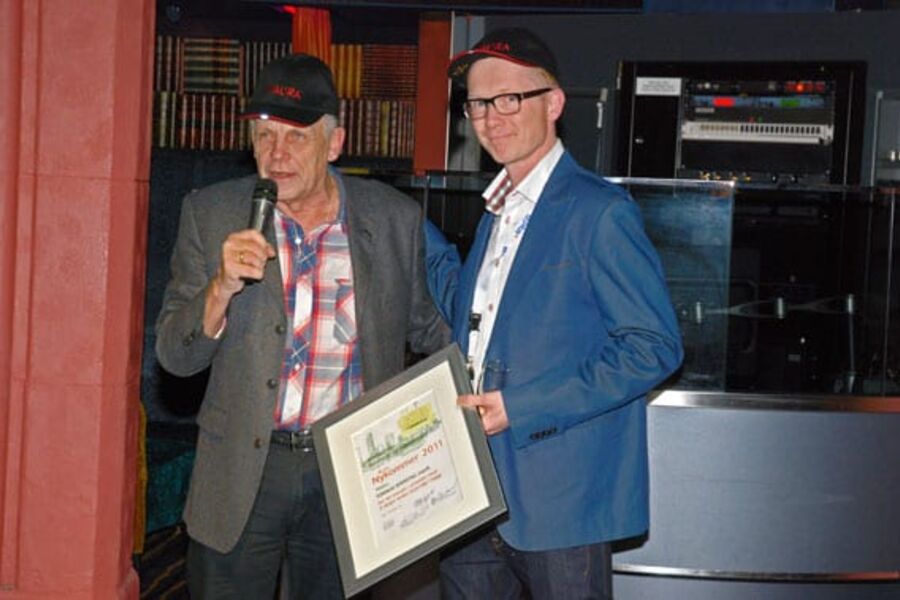 Markedssjef Tormod Sperstad i Interfil fikk prisen som årets nykommer på Energi- og miljøkonferansen. Hans tema var Helsefarlig energieffektivisering.