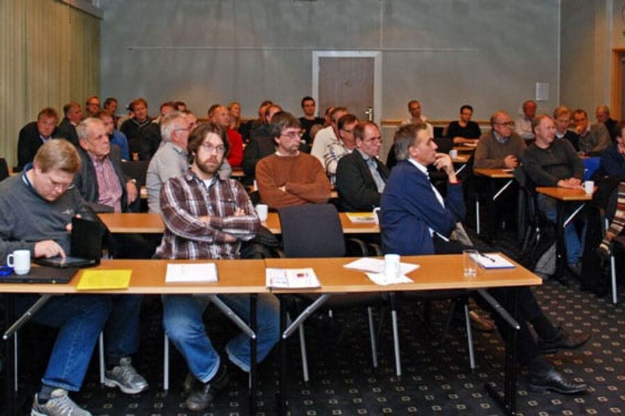 Mange var interessert i å høre om Clima Best Board energisentral. De ble ikke mye klokere.