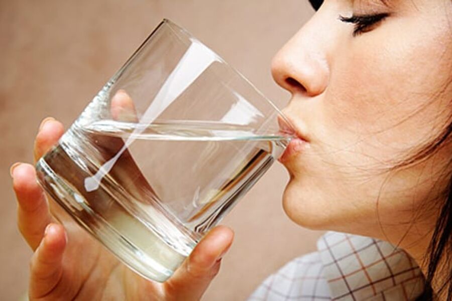 Mer enn 90 prosent av Norges befolkning forsynes med drikkevann fra overflatevannkilder. Store oppgaver for Kommune-Norge å holde kvaliteten på topp på grunn av klimaendringer.