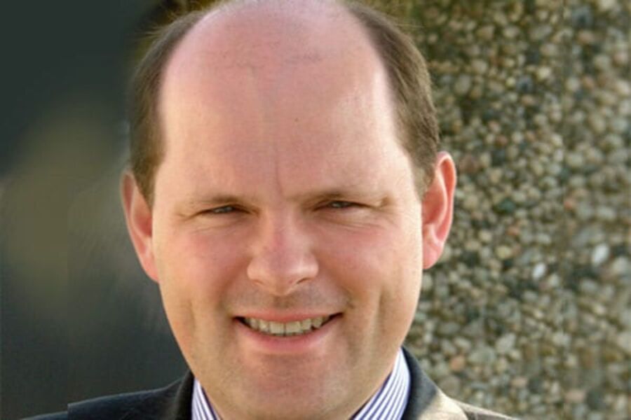 - Ved å foreslå å overføre håndhevelse av ulovlige direkteanskaffelser til domstolen, har regjeringen i realiteten parkert muligheten for leverandørenes oppfølging av det offentliges overtredelser, sier Petter Brubakk i NHO