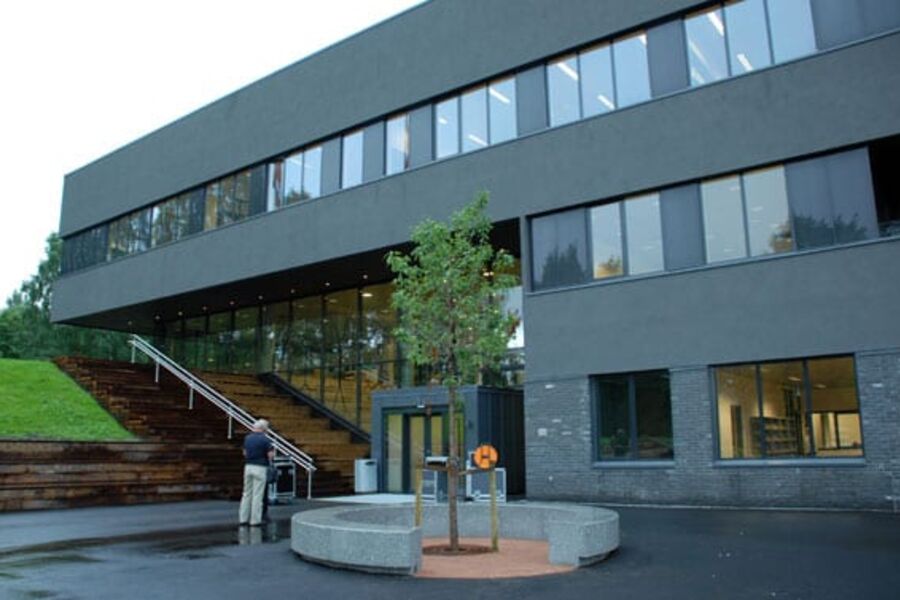 Drammen ble spesielt trukket fram som Runner up for sitt bidrag, det nye miljøvennlige bygget Marienlyst skole, Norges første skole med passivhusstandard.Foto: Drammen Kommune