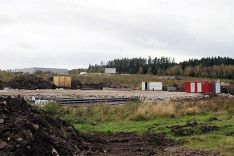 På dette tomteområde på Bjørnstad Industripark i Sarpsborg skal Brødrene Dahl åpne ny proffbutikk på 1. 720 kvadratmeter. Butikken skal åpne neste sommer om alt går til utbyggerne og Brødrene Dahl håper.