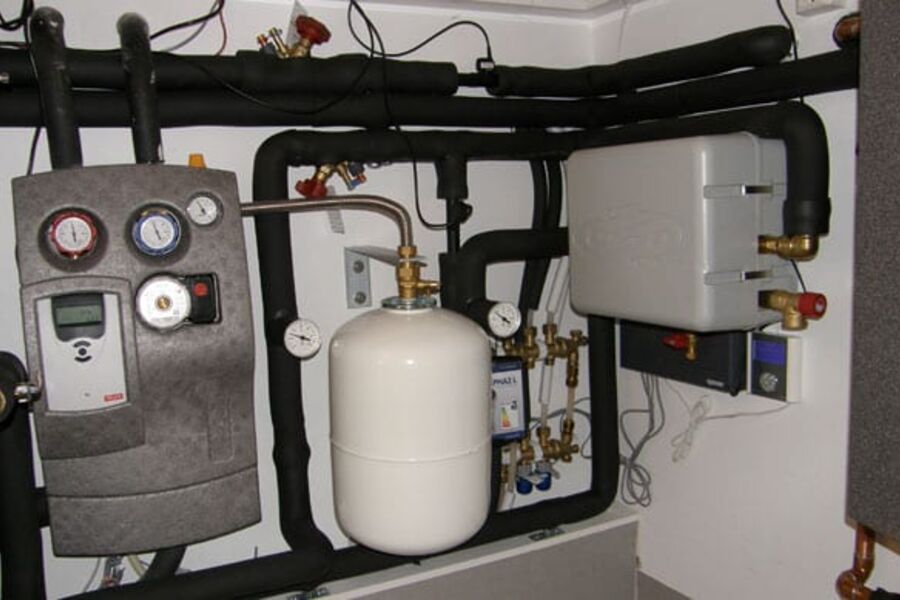 I tillegg til varmeanlegget, har Varme og bad bedriften Lima Rør AS levert og montert sanitær- og sanitæranlegget i huset.