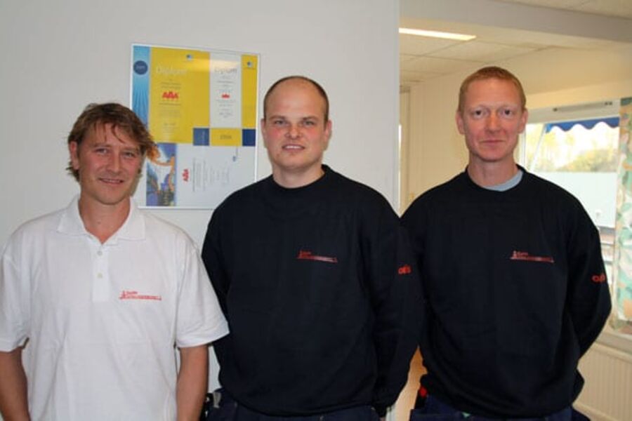 Morten Nyberg i Bærum Rørleggerbebdrift (fra venstre) har stor tro på sine gutter, Lasse Timenes og Terje Bjørkum i Geberits Challenge førstkommende fredag under Bygg Reis Deg.