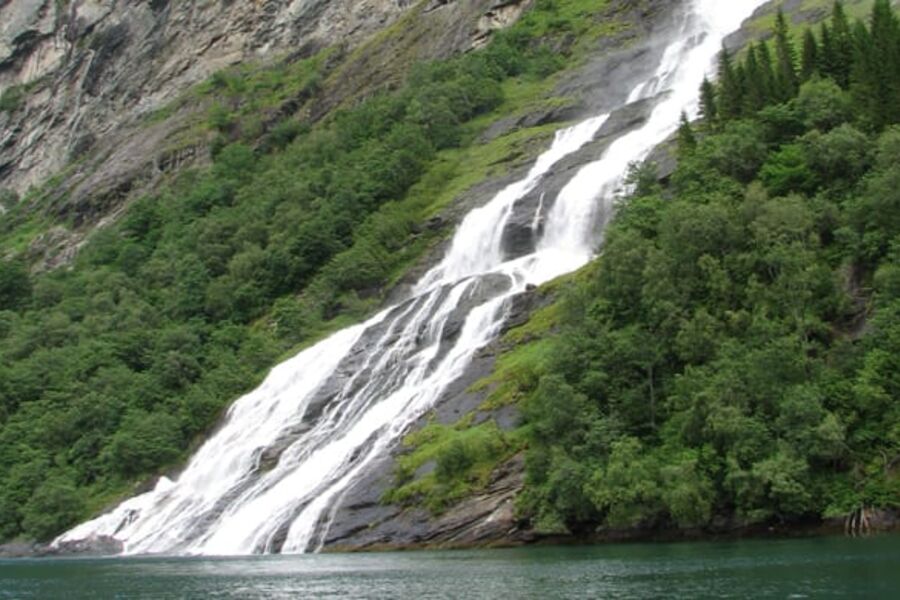 BI-professor Atle Midttun mener at Norge kan bli ledende innen grønn energi. Illustrasjonsfoto: Per Henriksen