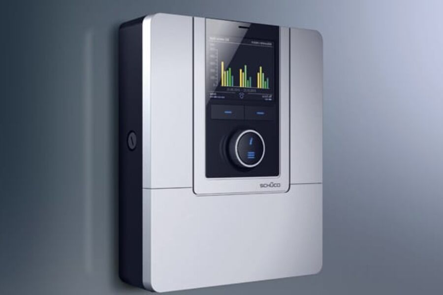 Enheten er utstyrt med fargedisplay.