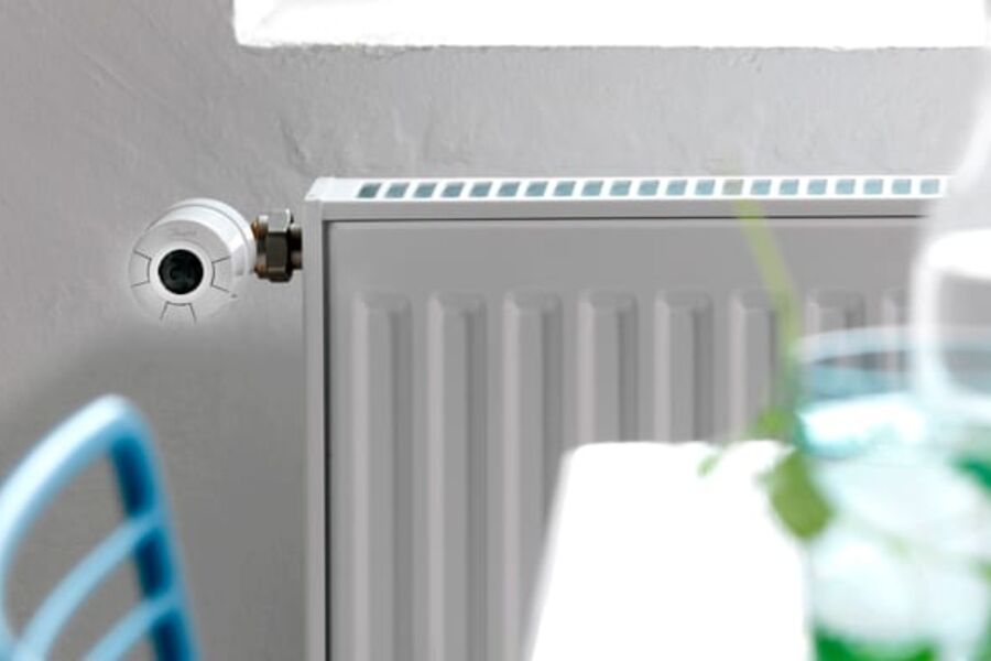 Living eco termostaten er en del av living by Danfoss serien som også består av living design og living connect, sistnevnte er trådløs varmestyring av alle varmesystemer i boligen fra et sentralt display.