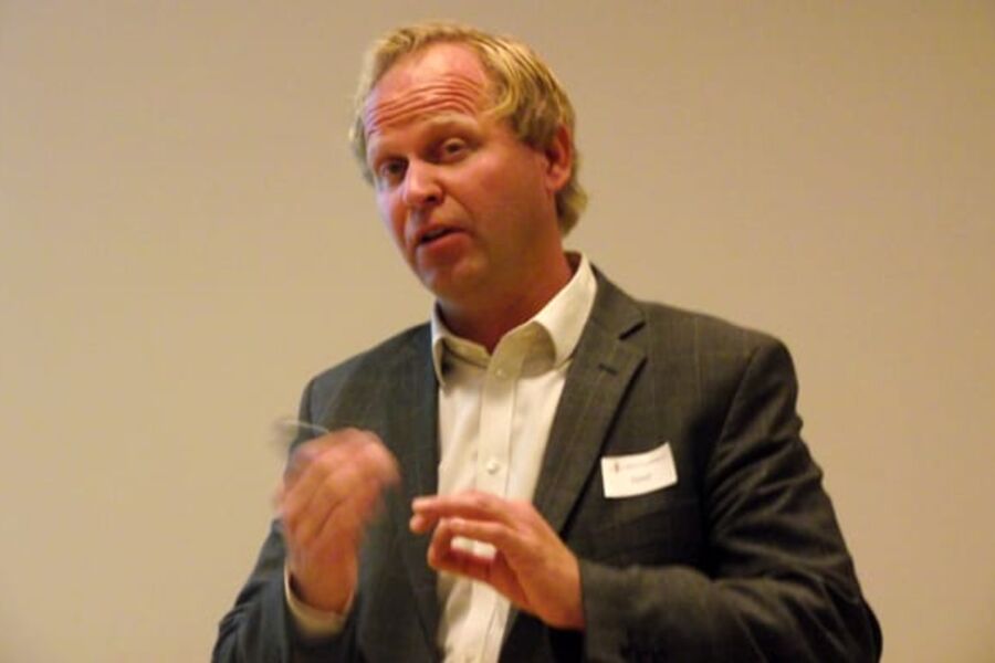 Selv om det var mindre folk enn ventet, var det engasjerte deltagere med både spørsmål og kritiske kommentarer underveis, noe Arvid Aalen i Geberit hadde lagt opp til.