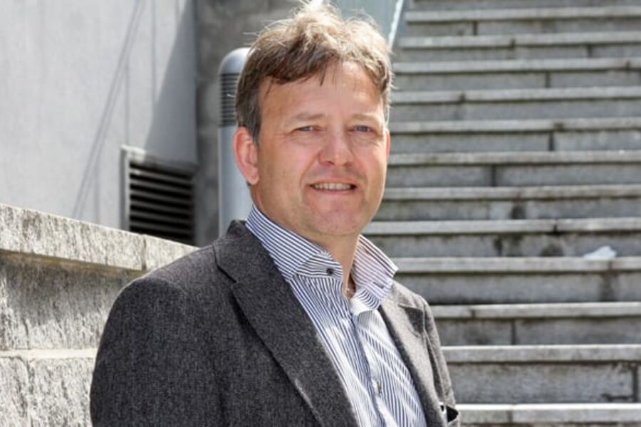 - En ny trend er bruken av samspillskontrakter der entreprenørene er tidlig på banen for å påvirke løsningene før kravspesifikasjonene skrives sier gruppeleder for VVS i Asplan Viak, Jan Trygve Olsen.