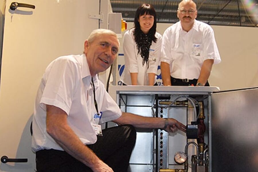 - Det bir ikke noen praktiske endringer i selskapet på grunn av salget sier daglig leder Ivar Hovland i Covent AS ( i forgrunnen )