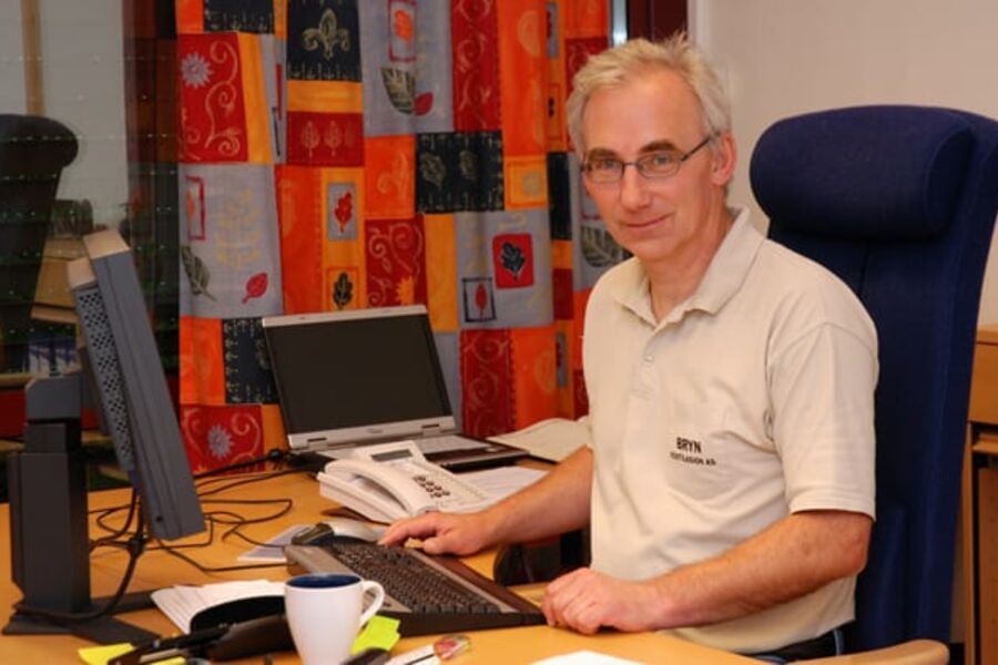 Daglig leder Tom Schøyen i Bryn Byggeklima AS er fornøyd med utviklingen i markedet om dagen.