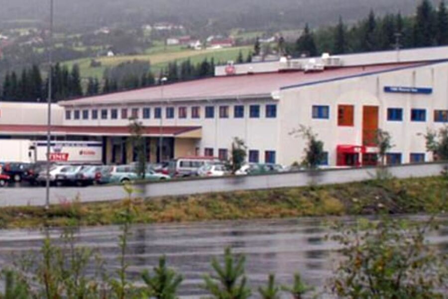 Den første kommersielle varmepumpen av denne typen ble installert hos TINE Meierier i Byrkjelo tidligere år. Foto:Tine