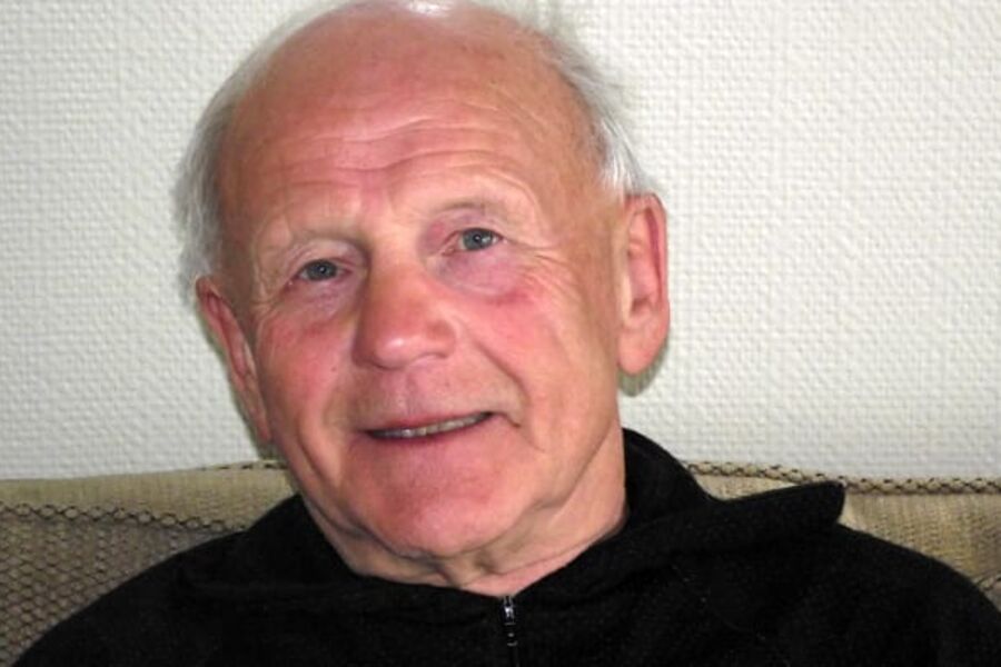 -Jeg søker ikke så mye informasjon i bransjen lenger. I 2005 fylte jeg 70 år og da var det på tide å legge inn årene sier den gamle nestoren Olav G. Hestness.