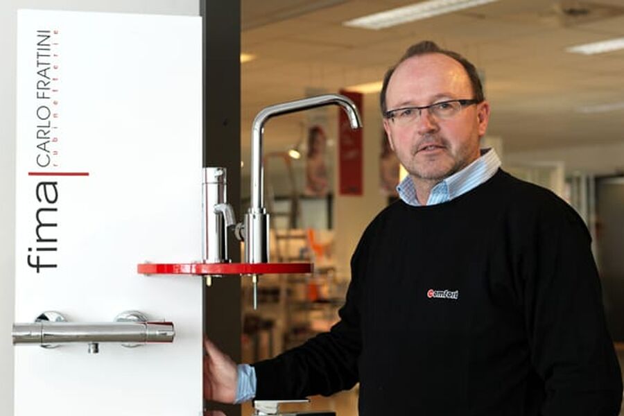 Halvard Brækstad, regionleder i Comfort-Kjeden, berømmer Folkeuniversitetets tilbud om Mesterbrevstudier i Spania. (Foto: Jan H. Kalvik)