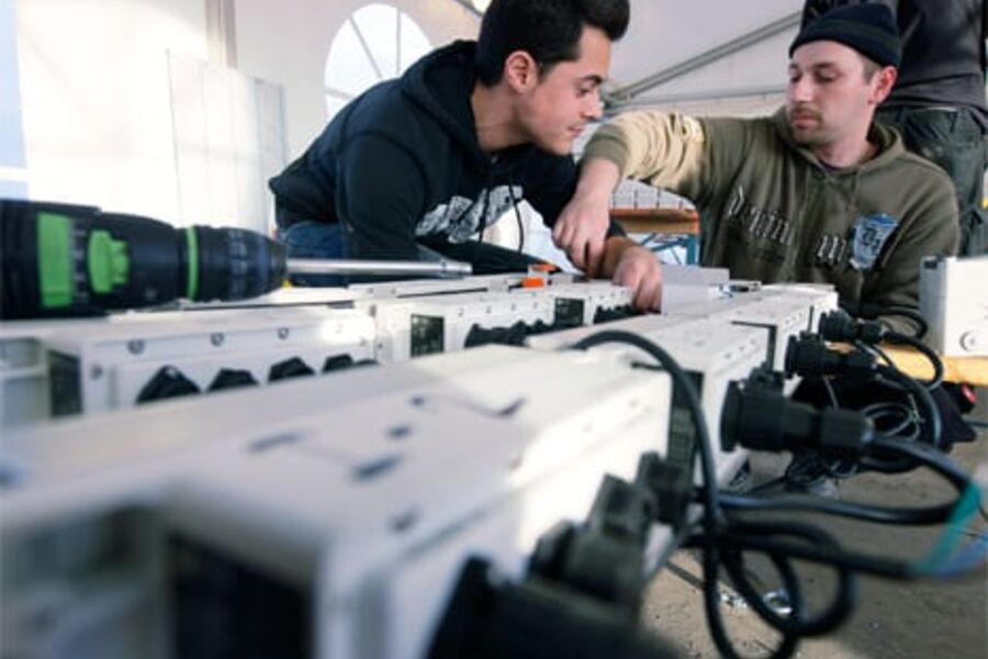 Siemens grønne inntjening: Over 30 teknikere var med og laget vindmøllen Siemens Superstar. Foto: Siemens AG