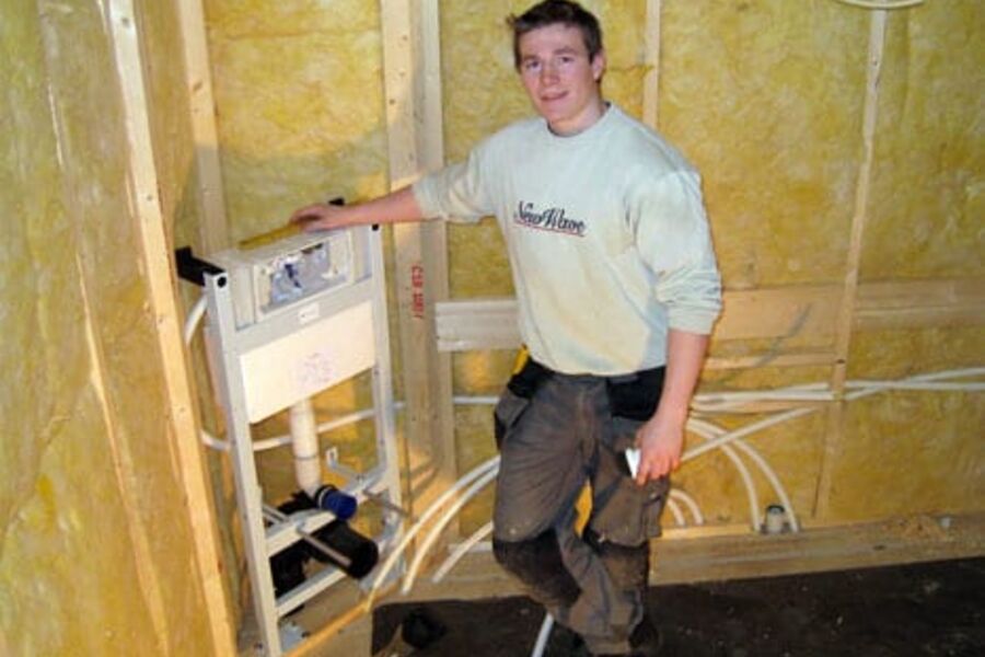 Innebygde sisterner krever sin fagmann. Lekkasjer kan skape store problemer. Illustrasjonsfoto