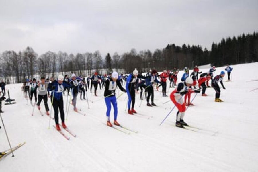 Her går starten i årets RIF Stafett.Foto: RIF