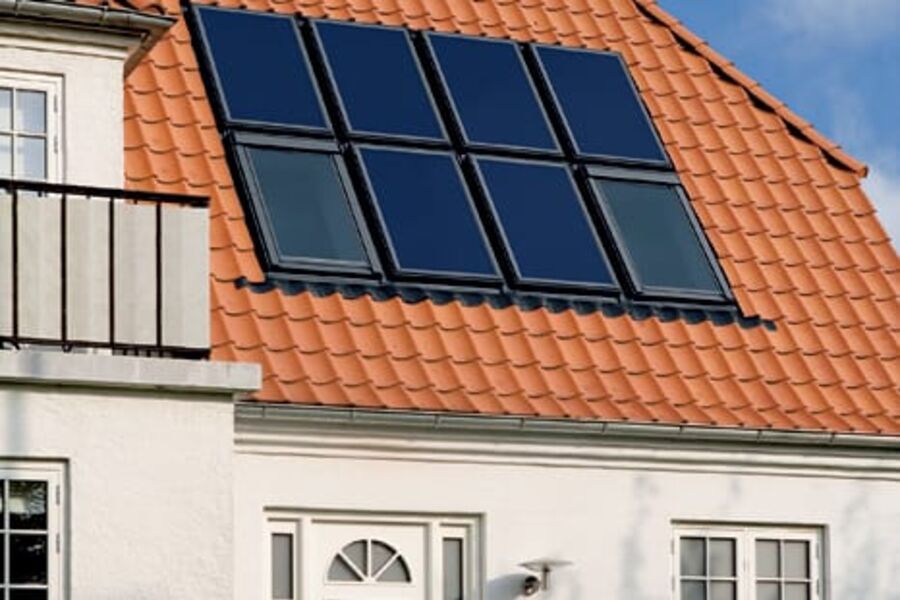 Solfangere som en del av husets arkitektoniske uttrykk på taket. Foto: VELUX.