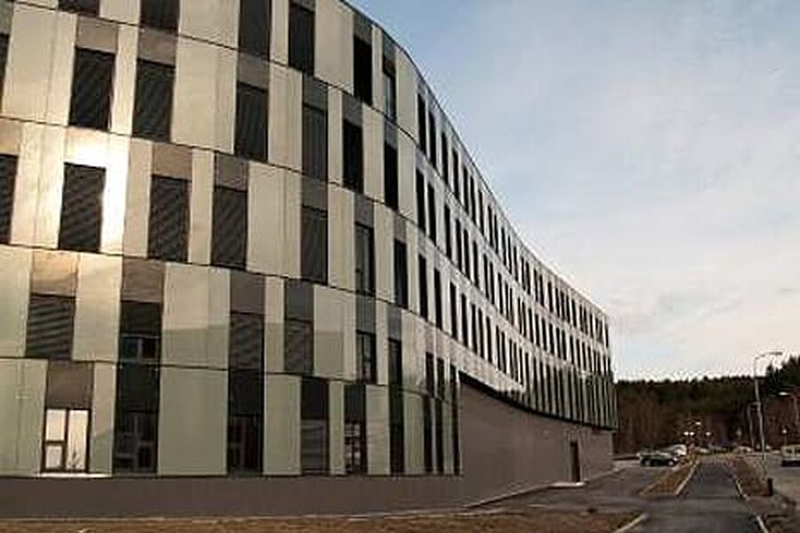 Entra Eiendom er Byggherre og Erik Thesen er arkitekt for nybygget.