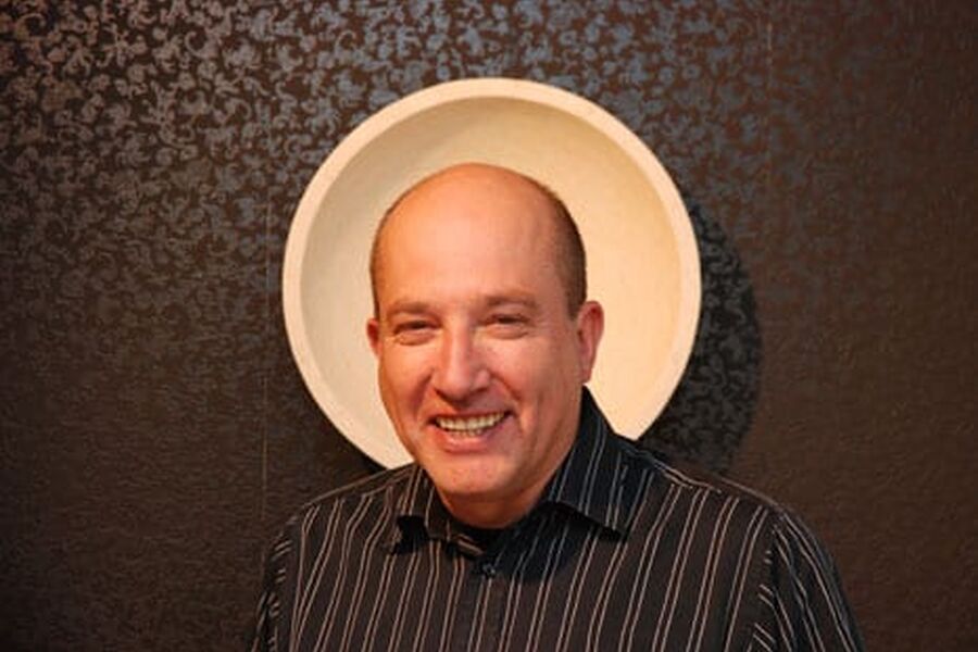 Arne Korsbakken i Korsbakken Trading AS håper på ytterligere framgang i 2011. Nå lanseres to nye serier