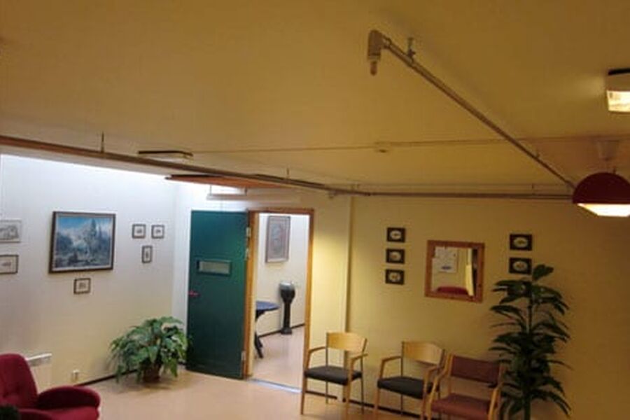 Ettermontering av lavtrykk vanntåkeanlegg hever sikkerheten for beboerne på ubemannede Furubakken omsorgsboliger på Gjøvik