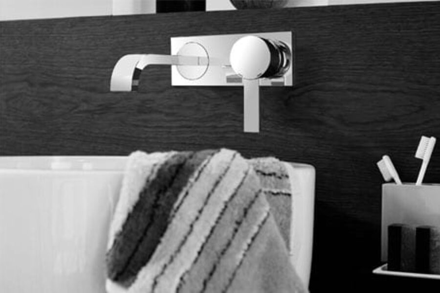 Skal man følge trenden som er på vei inn til Norge, er høye armaturer og innbyggnings-løsninger det mest trendy på markedet.