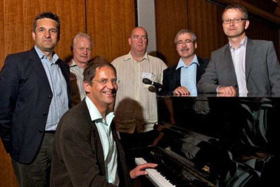 I styremøte 20. januar fattet styret vedtak om å melde organisasjonen ut av Fagrådet for våtrom.Byggmesterforbundet er ikke tilfreds med at FFV ikke har tatt til etterretning at de nye byggereglene fastsatt av myndighetene. Styret fra venstre Fra venstre: Harald Grayston, Bjørn Rune Markhus, Kjell Skog,leder, Åsmund Østvold, Ulf Larsen og Hans Olav Hasund.Foto Dag Solberg