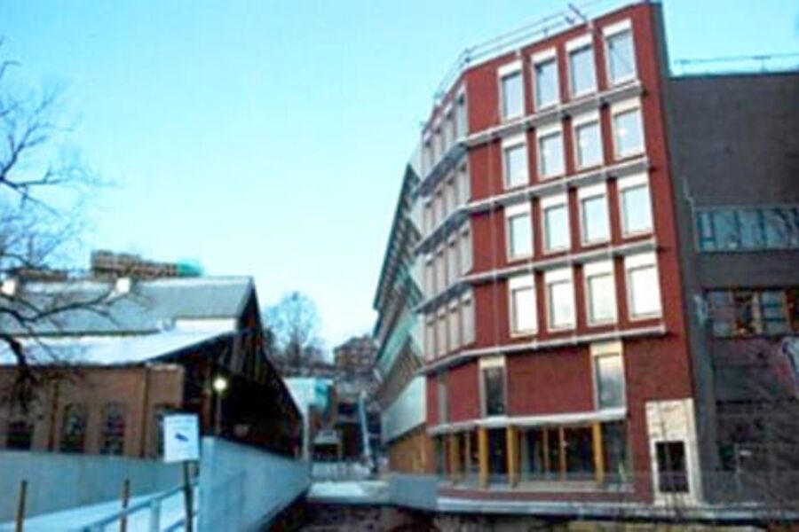 Bellona flyttet denne uken inn i et helt nytt kontorbygg på Vulkantomta i Oslo. Bygget har energimerke A. Foto: Ruth Astrid L. Sæter/Bellona