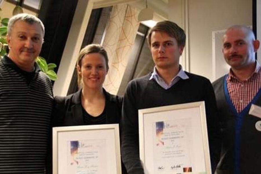 Her har vi prisvinnerene Maria Berg Hestad og André Keul med juryleder Vojislav Novakovic (til venstre) og Thor-Jostein Egeland VVS-foreningen.
