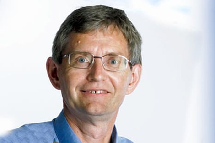 Per Jæger i biligprodusentenes forening oppfordrer til sindighet og å ta en prat sammen.