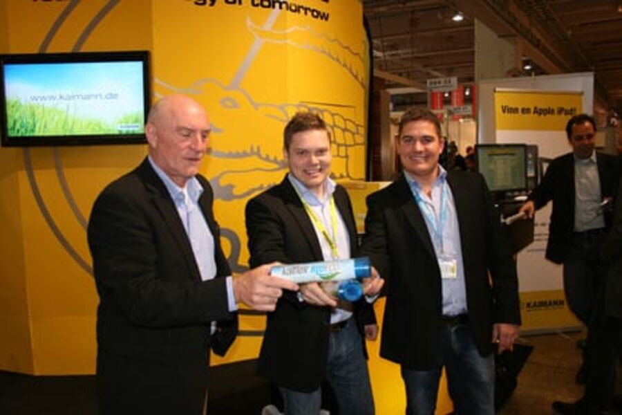 Her ser vi fra venstre representanten fra Kaimann GmbH, ingeniøren Pierre Moesen, nordisk markedssjef Erlend Førsund og salgssjef Thomas Aaslund.