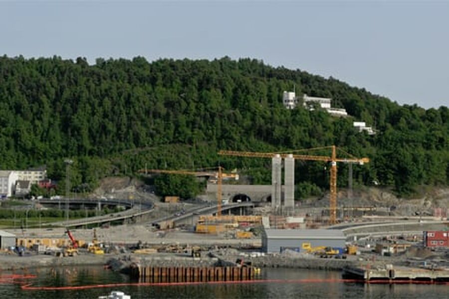 De to tvillingtårene som står i Bjørvika, vil frakte forurenset luft oppover og tynne den ut før den igjen treffer bakkenivå i områdene rundt tunnelen.