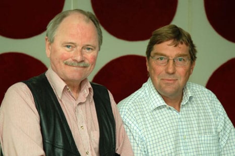 Syberg VVS AS beviser med sin eksistens at myten om at grossisten er et fordyrende mellomledd, bare er en myte. - Vi er av og for rørleggere, understreker markedssjef Jens Østerås og daglig leder Arild Bergstrøm. (Foto: Jan H. Kalvik)