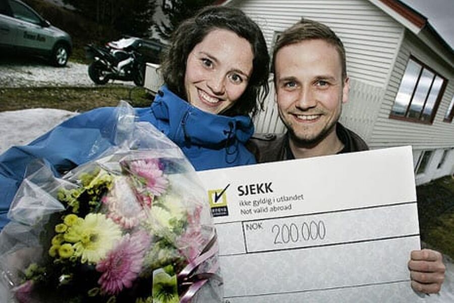 Ingrid og Fredrik Aunegård fra Tromsø kan nå se frem til neste vinter. (Foto: Torgrim Rath Olsen, Nordlys)