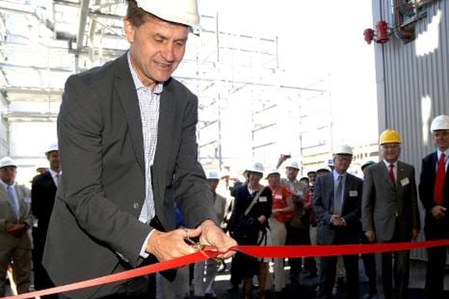 22. juni i fjor åpnet miljøminister Erik Solheim den splitter nye biodieselfabrikken til Uniol AS på Øra i Fredrikstad. Nå er det slutt. Foto: Energigården.no
