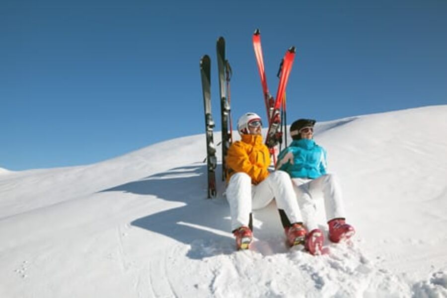 Nå er det påske med lange skiturer i skogen og på fjellet. Kveldene skal nytes med god mat og drikke. Foto: Dreamstime/Wolfgang Amri.
