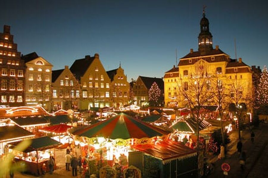 Julemarkedet på Rådhusplassen i Hamburg er en flott skue.