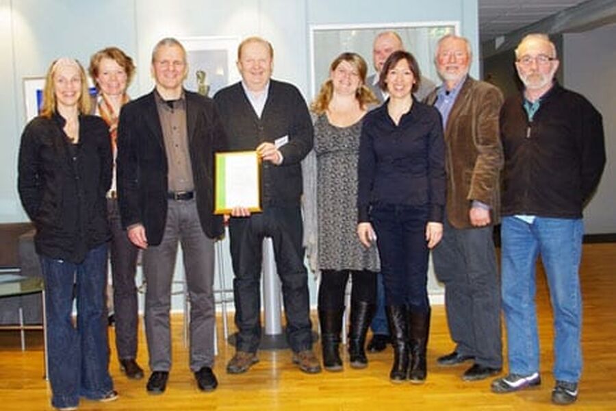 F.v.Annie Borø, Åse Røstum Norang, Adm.dir. Knut Jonny Johansen, Daglig leder i TI Sertifisering AS, Arne Skjelstad, Marianne Vikene Braarud, Bjørn Antonsen, Bodil Motzke, Erik Stenseng og Hans-Kristian Beck.