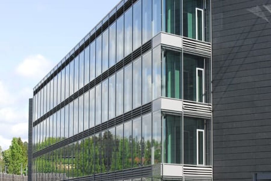 Norsk Hydros nyeste bygg på Vækerø i Oslo med dobbelt glassfasade. Tegnet av Eliassen og Lambertz-Nilssen Arkitekter AS.