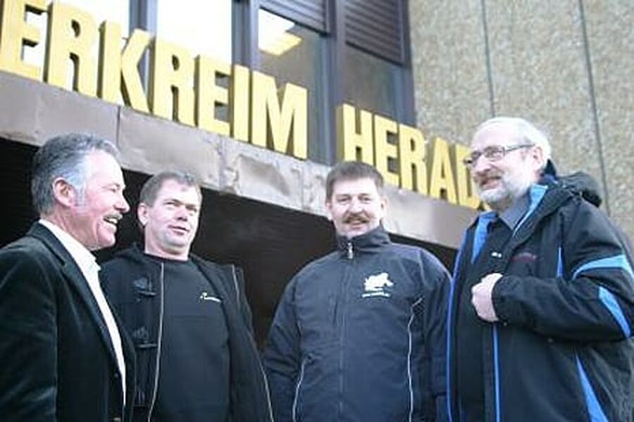 Glade herrer i Dalane Vind, nå kan de bygge vindmøllepark på Bjerkreim i Rogaland. Foto: Dalane Vind.