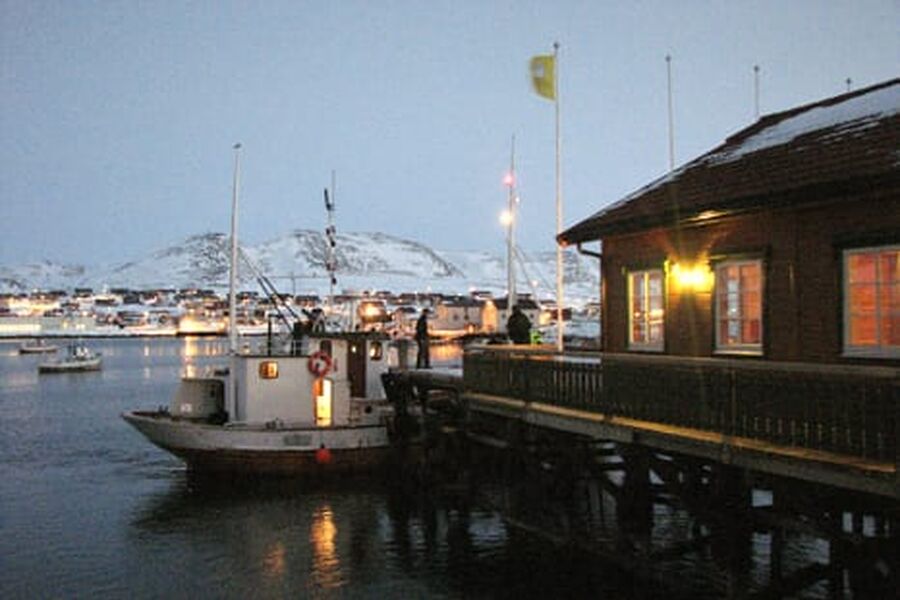 Finn mark er kaldt med lange vintre. Fylkeskommunen har nå satt igang prosjekter for å få ned energibruken. Bildet er fra Mehamn. Foto: Per Henriksen