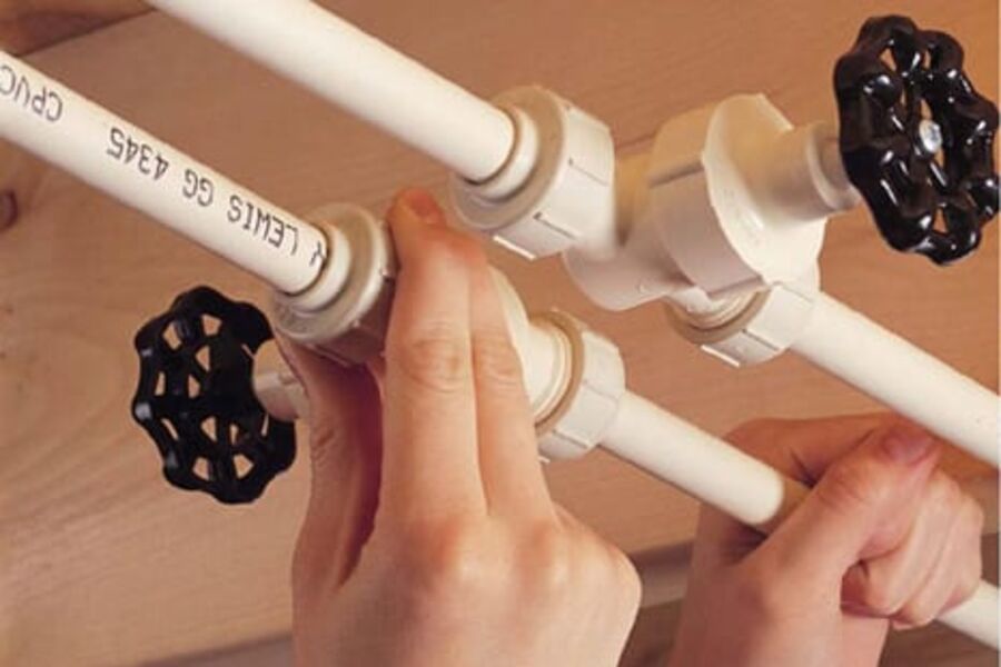 Flere hender i rørleggerbransjen er nå ute av aktivt arbeid, viser nye tall fra NAV.