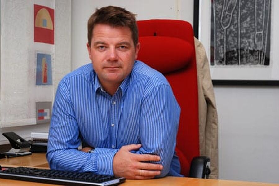 - Vi er trolig den eneste kjeden som ikke reklamerer med at vi er størst. Andre kan si at de er flest eller mest sier Comfort sjefen Knut Stand Jacobsen.