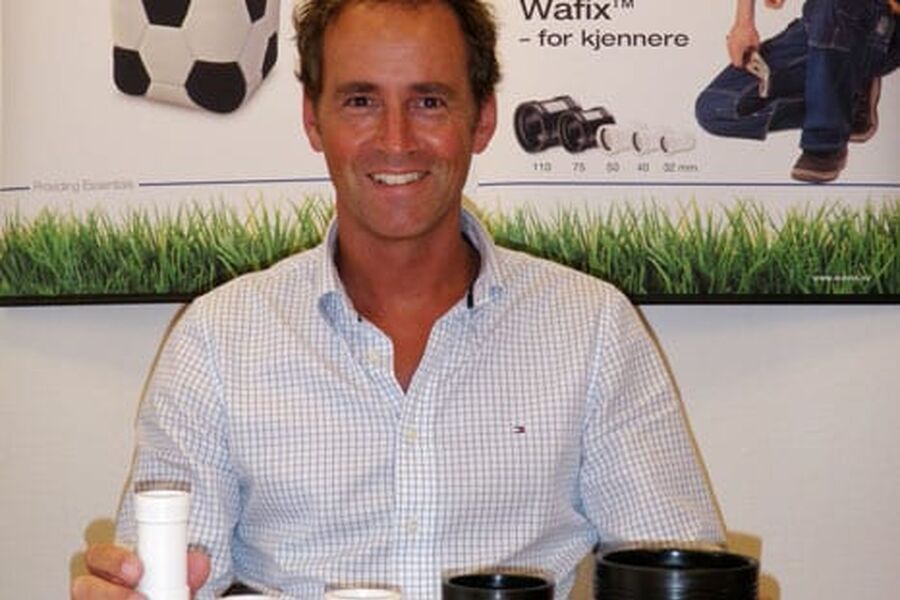 - Vi har ingen planer om å slutte å produsere Wafix i 32 mm sier salgs- og markedssjef VVS Petter Lieth i Norsk Wavin.