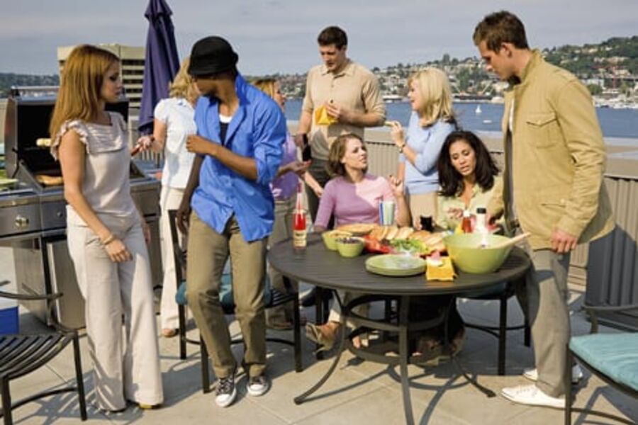 Et fransk utepart på sensommeren vil bli godt mottatt av gjestene. Foto Dreamstime. Alexander Hafemann