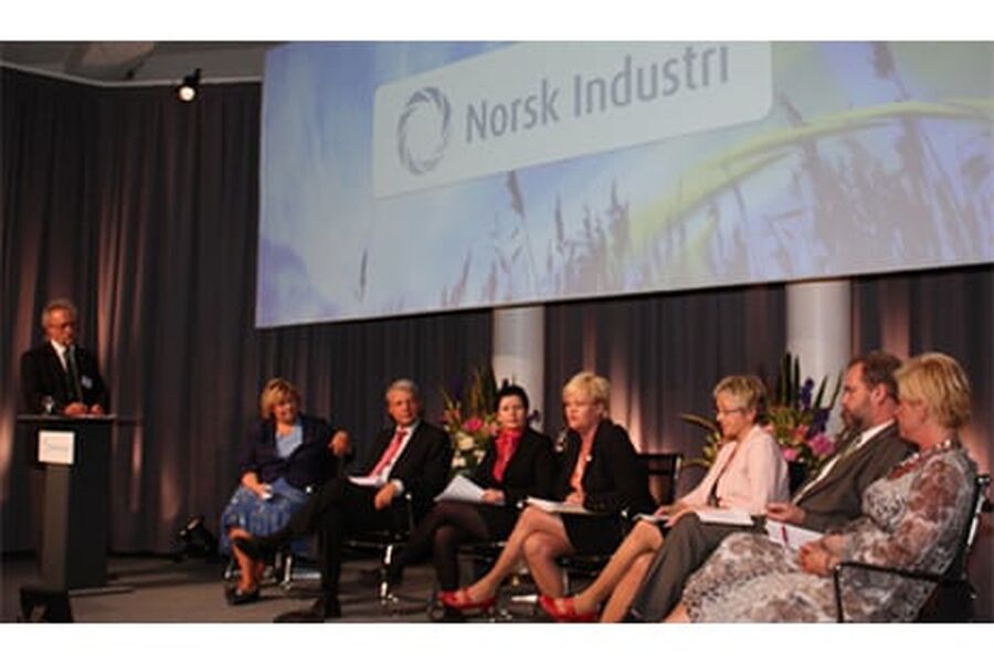 Fra Norsk Industris konferanse i mai: Like konkurransevilkår med bedrifter i våre konkurrentland var ett av gjennomgangstemaene i debatten mellom Erna Solberg fra Høyre, Dagfinn Høybråten fra KrF, Lars Sponheim fra Venstre, Helga Pedersen fra Ap, Kristin Halvorsen fra SV, Liv Signe Navarsete fra Sp og Siv Jensen fra Frp.